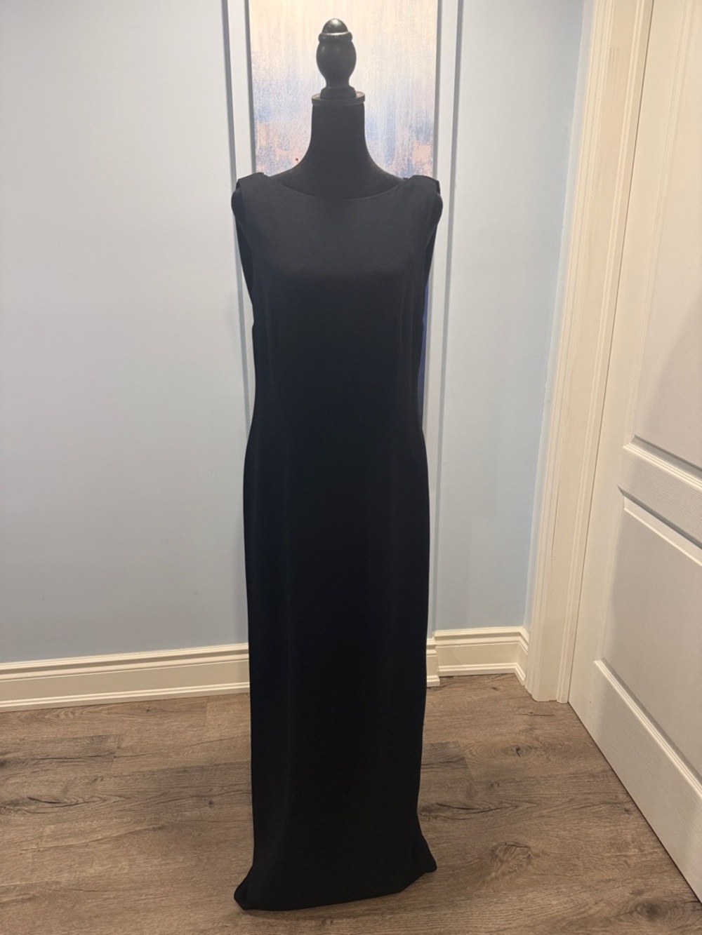 Y2K Sleek Black Sleeveless Maxi Dress - Picture 2 of 5